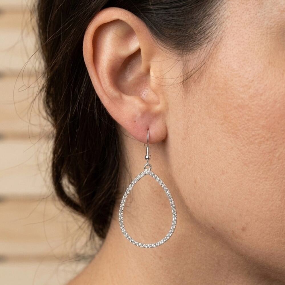 Rhinestone Bling Sparkling Silver Tone Teardrop Earrings Pierced